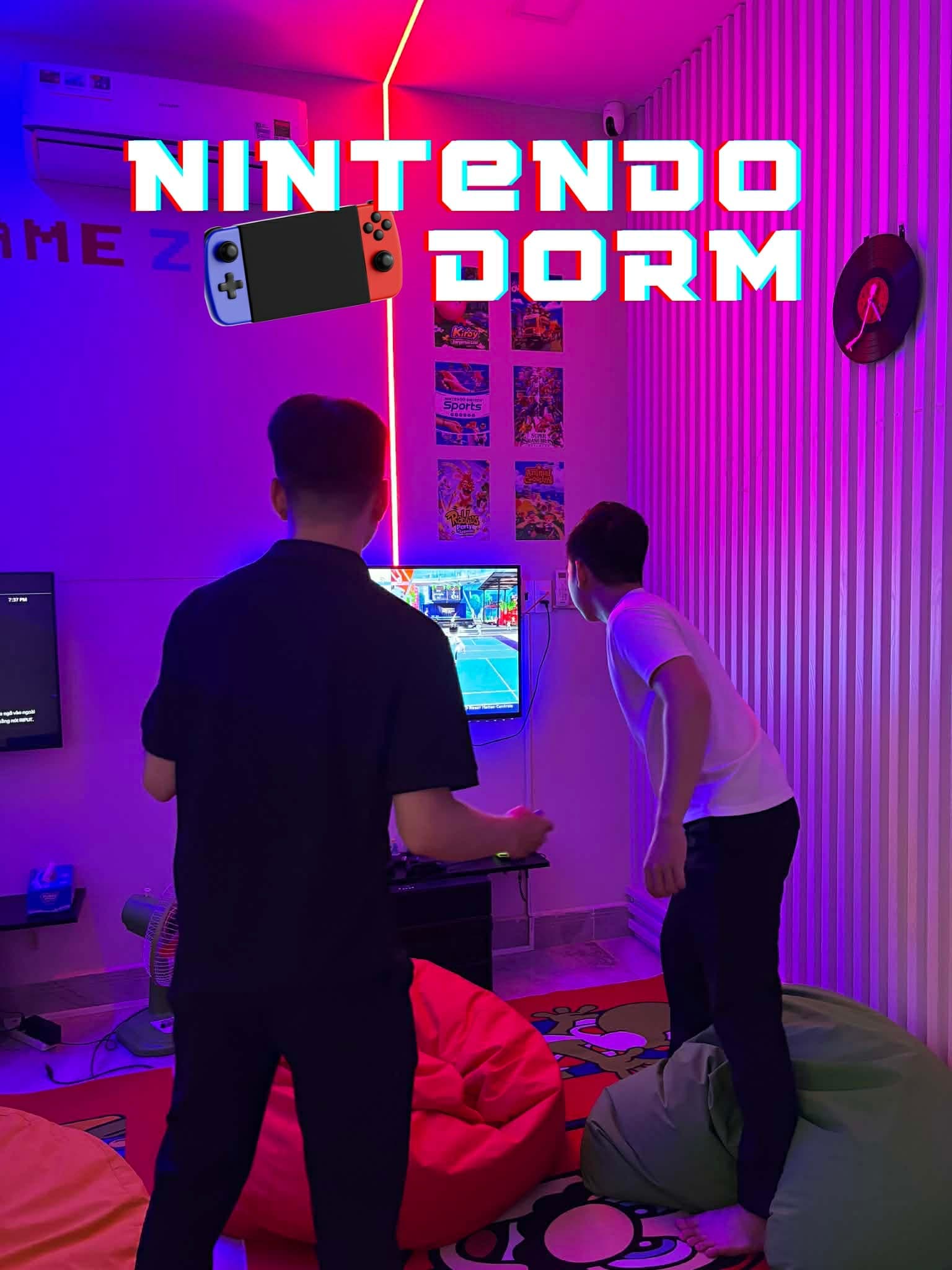 Room - Hình 1